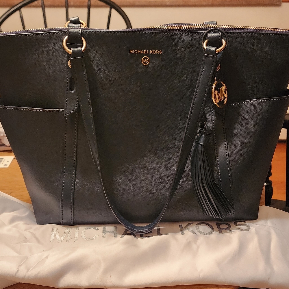 Michael Kors tote